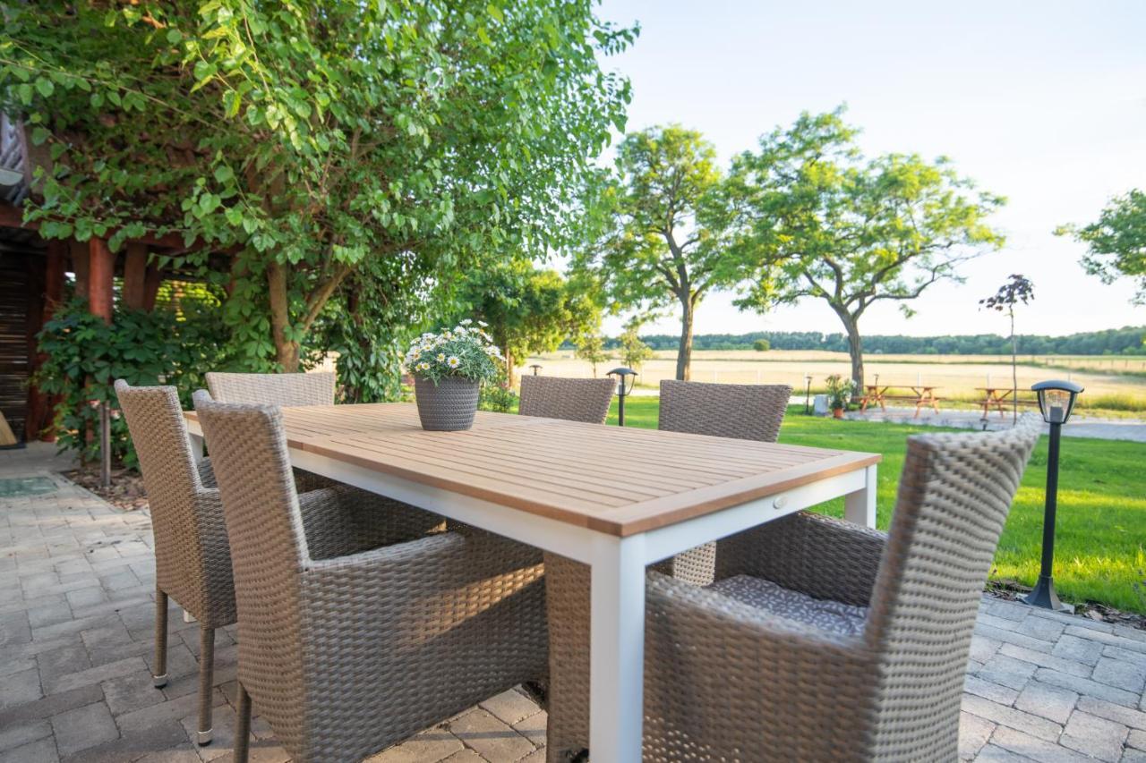 Natura Apartman Tiszafüred Exterior foto