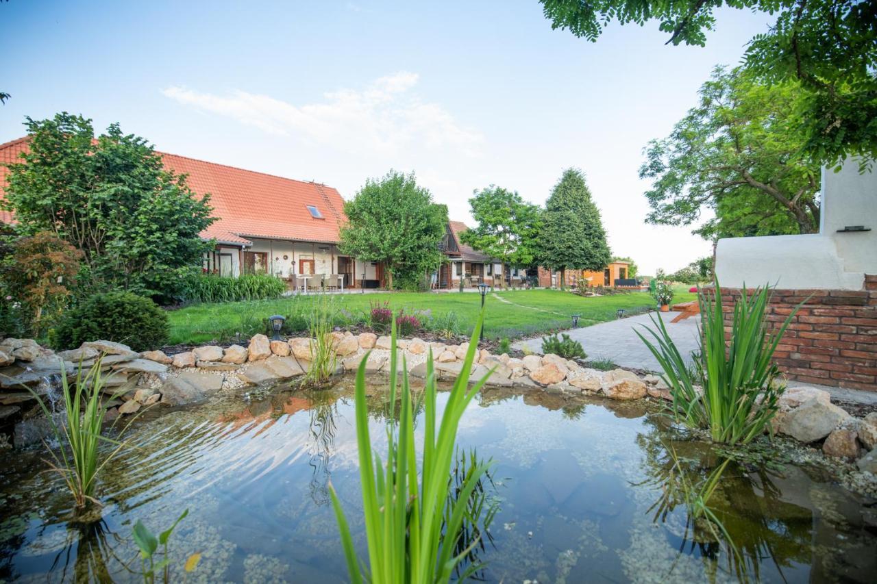 Natura Apartman Tiszafüred Exterior foto